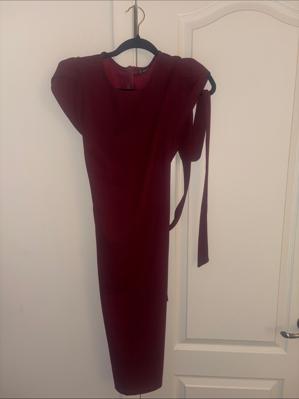 SHEIN Burgundy Sleeveless Midi Dress with Waist Tie